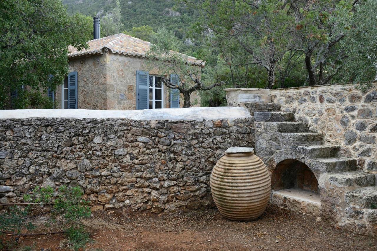 카르다밀리 Patrick & Joan Leigh Fermor House B&B 외부 사진