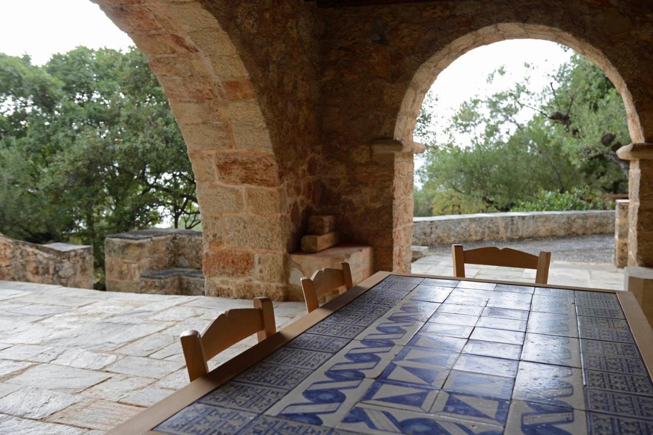 카르다밀리 Patrick & Joan Leigh Fermor House B&B 외부 사진