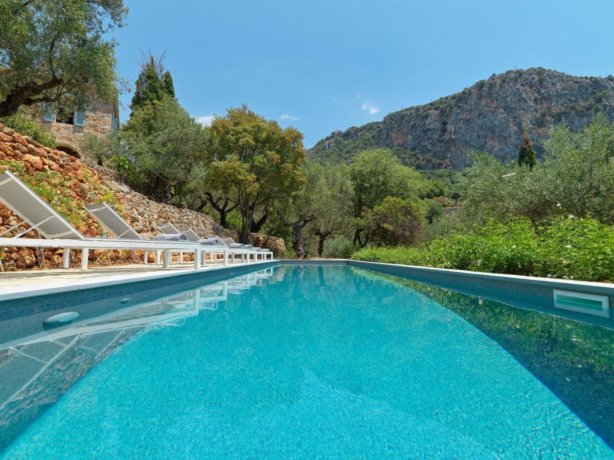 카르다밀리 Patrick & Joan Leigh Fermor House B&B 외부 사진