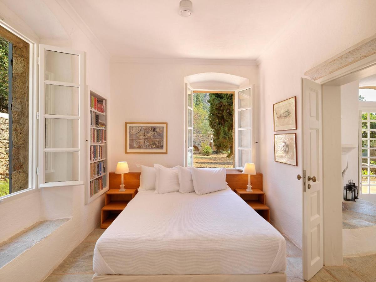 카르다밀리 Patrick & Joan Leigh Fermor House B&B 외부 사진